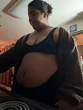 1n0nlythroat online show from November 25, 2025, 4:56 am