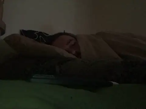 Zpgzzz77777 online show from March 9, 2026, 9:35 am