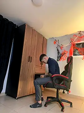 ALPHA DOMINUS  online show from October 23, 2025, 4:23 am