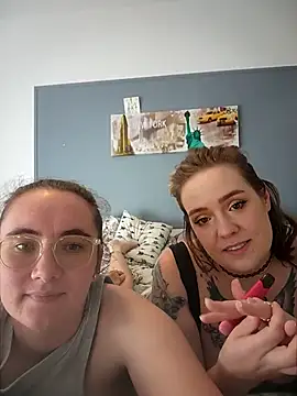 AndHerXO online show from March 27, 2026, 12:27 pm