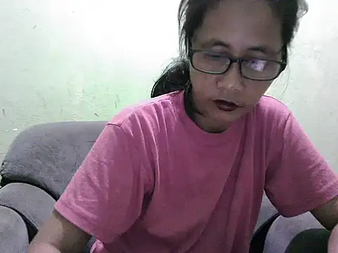 HotLadyPinay32 online show from March 3, 2026, 6:03 pm