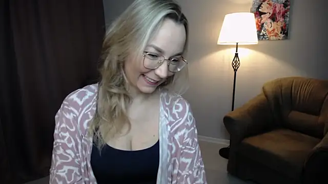 Ava Elior online show from March 3, 2026, 11:38 am