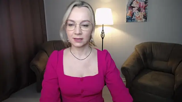 Ava Elior online show from April 4, 2026, 10:02 am