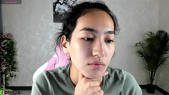 FlirtyAura online show from September 29, 2025, 3:00 am