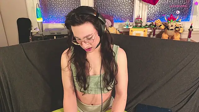 Zesty Peach online show from March 5, 2026, 1:34 am