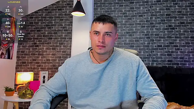 Snapshot of connorsmiith chatting on September 10, 2025, 1:11 pm connorsmiith online show from September 10, 2025, 1:11 pm