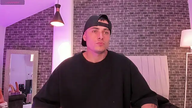 Snapshot of connorsmiith chatting on February 20, 2026, 6:26 am connorsmiith online show from February 20, 2026, 6:26 am