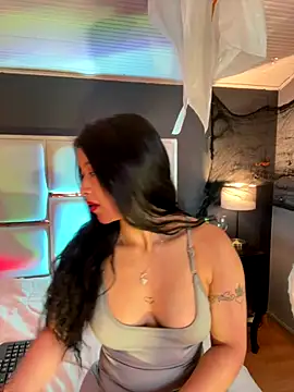 Snapshot of BellaFernandez__ chatting on November 1, 2025, 12:07 pm BellaFernandez online show from November 1, 2025, 12:07 pm