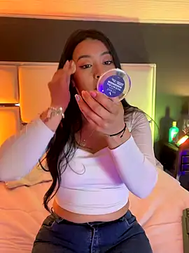 Snapshot of BellaFernandez__ chatting on November 8, 2025, 1:00 pm BellaFernandez online show from November 8, 2025, 1:00 pm