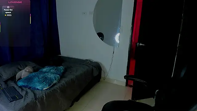 Levi ferrer1 online show from October 3, 2025, 6:16 pm