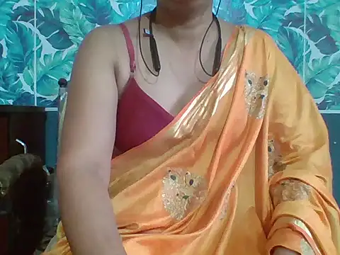 Snapshot of Marathi_q4een01 chatting on May 13, 2026, 7:39 am Marathi q4een01 online show from May 13, 2026, 7:39 am