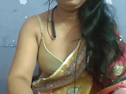 Snapshot of Marathi_q4een01 chatting on June 6, 2026, 10:09 am Marathi q4een01 online show from June 6, 2026, 10:09 am