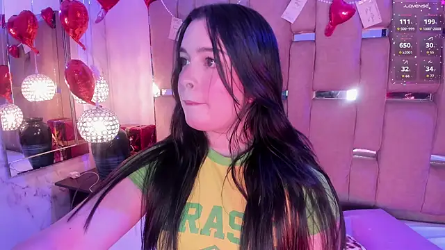 KateLee online show from February 17, 2026, 5:26 am