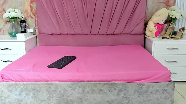 KatySweetas online show from February 6, 2026, 1:25 pm