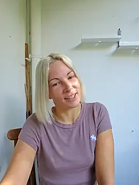 Snapshot of Sunny-Sin chatting on September 14, 2025, 10:36 am Sunny-Sin online show from September 14, 2025, 10:36 am