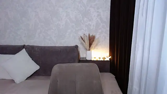 IrisJones online show from May 29, 2026, 4:27 pm