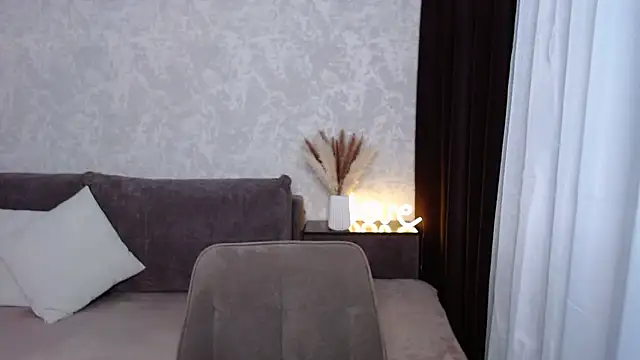 IrisJones online show from June 2, 2026, 4:42 pm