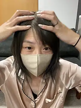 Snapshot of usako_2025 chatting on June 14, 2026, 2:19 pm usako 2025 online show from June 14, 2026, 2:19 pm