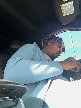 BigMfLuther online show from December 15, 2025, 4:22 pm