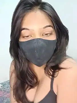 Snapshot of Snehabeauti chatting on July 2, 2026, 10:38 pm Snehabeauti online show from July 2, 2026, 10:38 pm