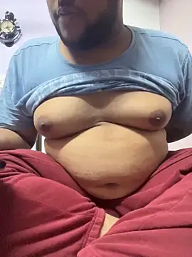 Snapshot of Shaikh_726910 chatting on February 15, 2026, 2:47 pm Shaikh 726910 online show from February 15, 2026, 2:47 pm