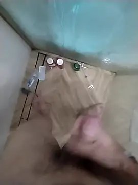 Snapshot of Pio185 chatting on October 29, 2025, 9:16 pm Pio185 online show from October 29, 2025, 9:16 pm