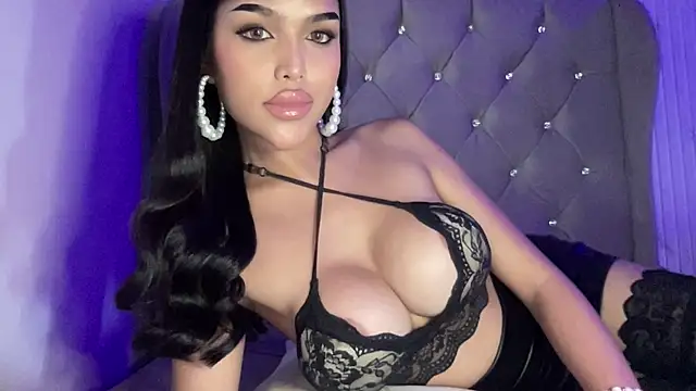 KhendraBrown online show from April 10, 2026, 6:45 pm