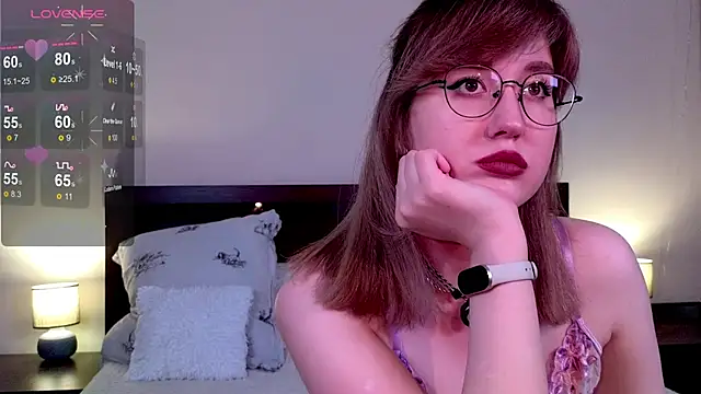 Snapshot of _AlexaFlowers_ chatting on May 29, 2026, 10:46 am AlexaFlowers online show from May 29, 2026, 10:46 am