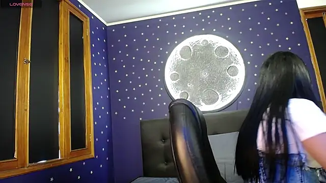 Snapshot of Megara_25 chatting on April 28, 2026, 5:29 pm Megara 25 online show from April 28, 2026, 5:29 pm