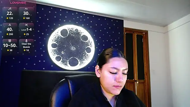 Snapshot of Megara_25 chatting on June 17, 2026, 3:24 pm Megara 25 online show from June 17, 2026, 3:24 pm