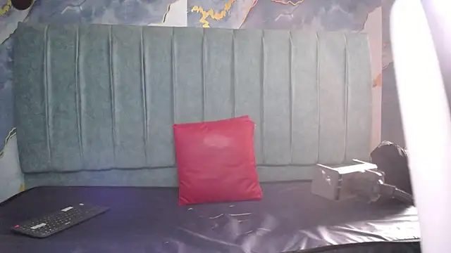 Snapshot of Megara_25 chatting on July 3, 2026, 1:17 pm Megara 25 online show from July 3, 2026, 1:17 pm