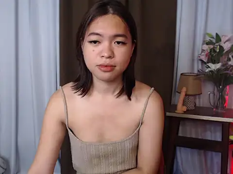 miss ella28 online show from September 22, 2025, 10:45 pm