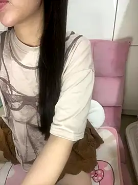 Snapshot of RubyBerry chatting on September 15, 2025, 4:12 am RubyBerry online show from September 15, 2025, 4:12 am