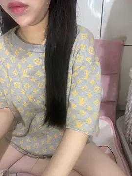 Snapshot of RubyBerry chatting on September 20, 2025, 2:34 am RubyBerry online show from September 20, 2025, 2:34 am