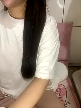 Snapshot of RubyBerry chatting on September 25, 2025, 4:38 am RubyBerry online show from September 25, 2025, 4:38 am