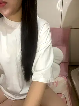 Snapshot of RubyBerry chatting on September 26, 2025, 1:31 am RubyBerry online show from September 26, 2025, 1:31 am