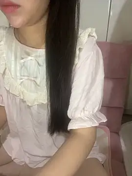 Snapshot of RubyBerry chatting on September 27, 2025, 4:17 am RubyBerry online show from September 27, 2025, 4:17 am