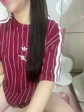 Snapshot of RubyBerry chatting on October 9, 2025, 2:20 am RubyBerry online show from October 9, 2025, 2:20 am