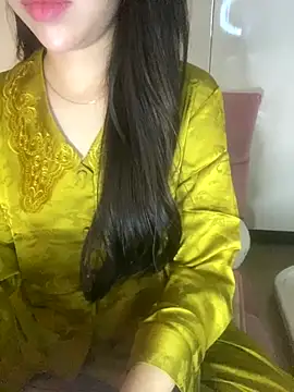 Snapshot of RubyBerry chatting on October 29, 2025, 6:26 am RubyBerry online show from October 29, 2025, 6:26 am