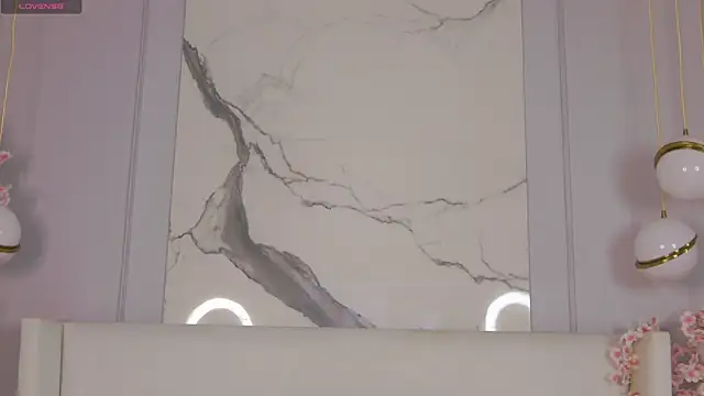 AdoraCortes online show from October 11, 2025, 5:17 am