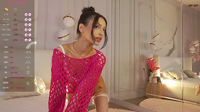 AdoraCortes online show from October 17, 2025, 4:59 am