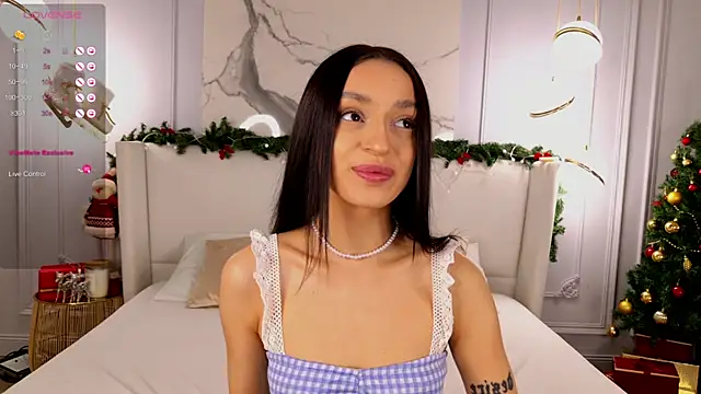 AdoraCortes online show from January 10, 2026, 5:09 am