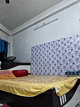 SIMIHOT online show from November 8, 2025, 8:36 am