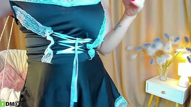 Marie Ellie online show from April 21, 2026, 2:51 am