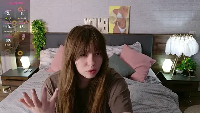 Snapshot of Moon__Bunny chatting on May 16, 2026, 3:11 pm Moon Bunny online show from May 16, 2026, 3:11 pm