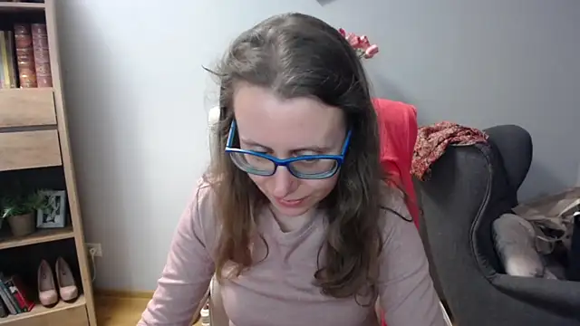 sweetxLizzy online show from May 19, 2026, 4:30 am