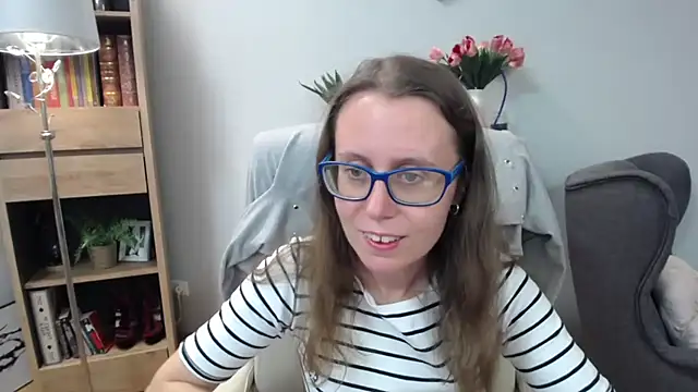 sweetxLizzy online show from June 10, 2026, 4:23 am