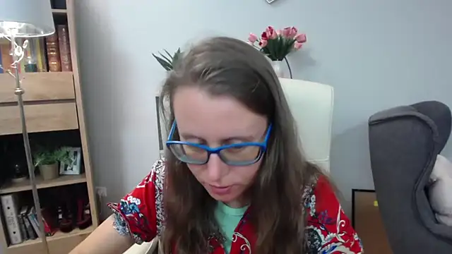 Snapshot of sweetxLizzy chatting on July 14, 2026, 4:28 am sweetxLizzy online show from July 14, 2026, 4:28 am