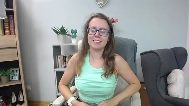 Snapshot of sweetxLizzy chatting on July 22, 2026, 4:26 am sweetxLizzy online show from July 22, 2026, 4:26 am