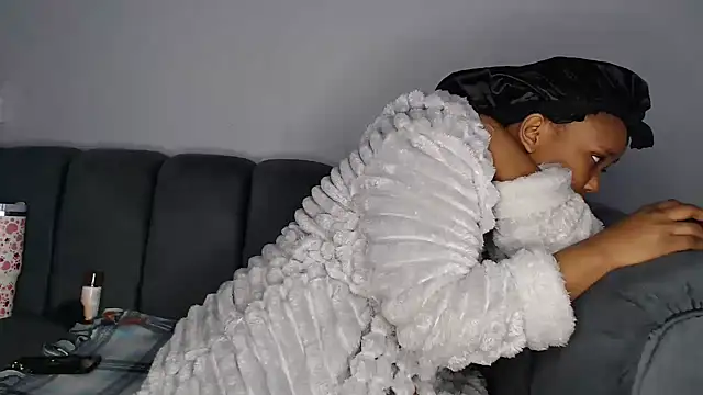 Abby 108 online show from April 23, 2026, 7:16 pm